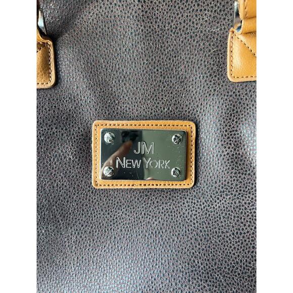 JM New York Doctor’s Bag Style Handbag with Adjustable Strap - Picture 3 of 9